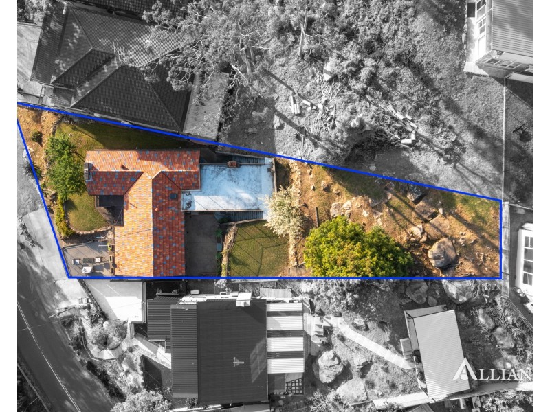 16 Carinya Road, Picnic Point NSW 2213