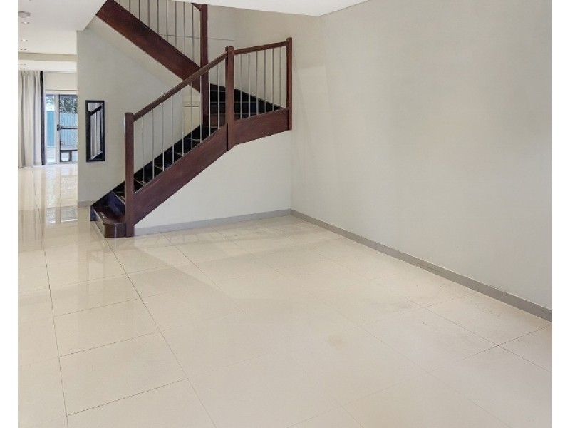 17 Taloma Street, Picnic Point NSW 2213
