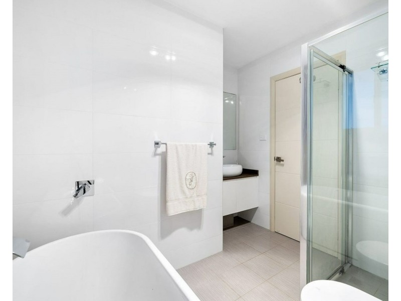 17 Taloma Street, Picnic Point NSW 2213