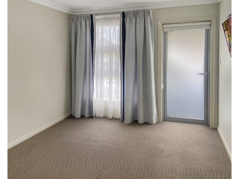 17 Taloma Street, Picnic Point NSW 2213