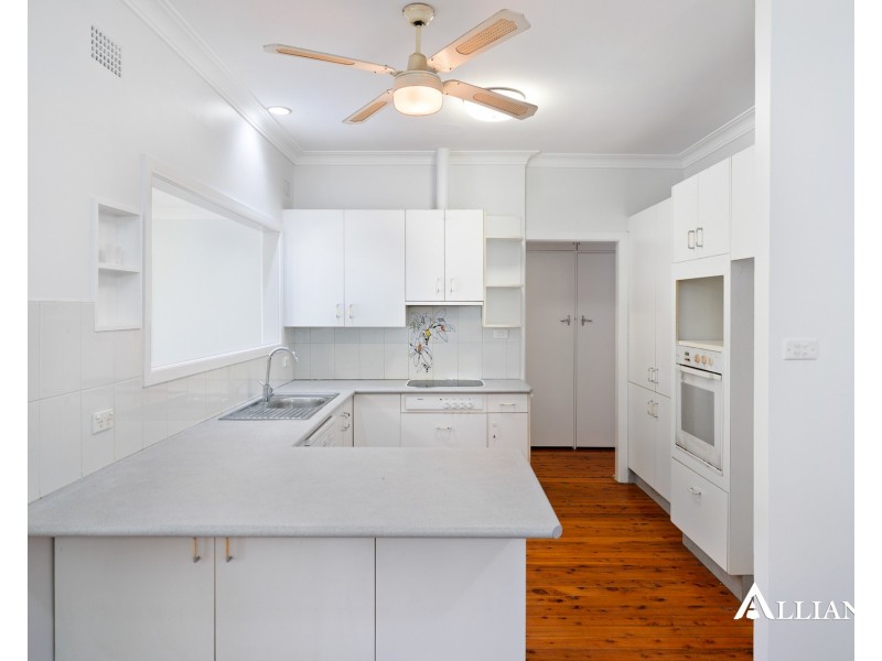 9 Drake Street, Panania NSW 2213