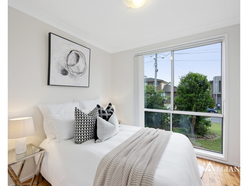 17 Eynham Road, Milperra NSW 2214