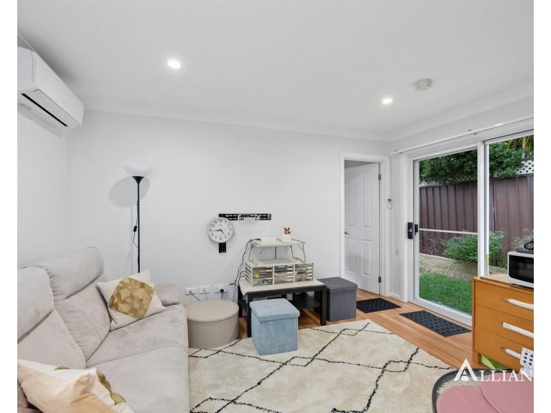 17 Eynham Road, Milperra NSW 2214