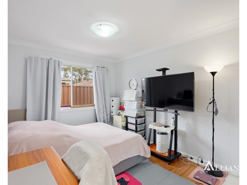 17 Eynham Road, Milperra NSW 2214