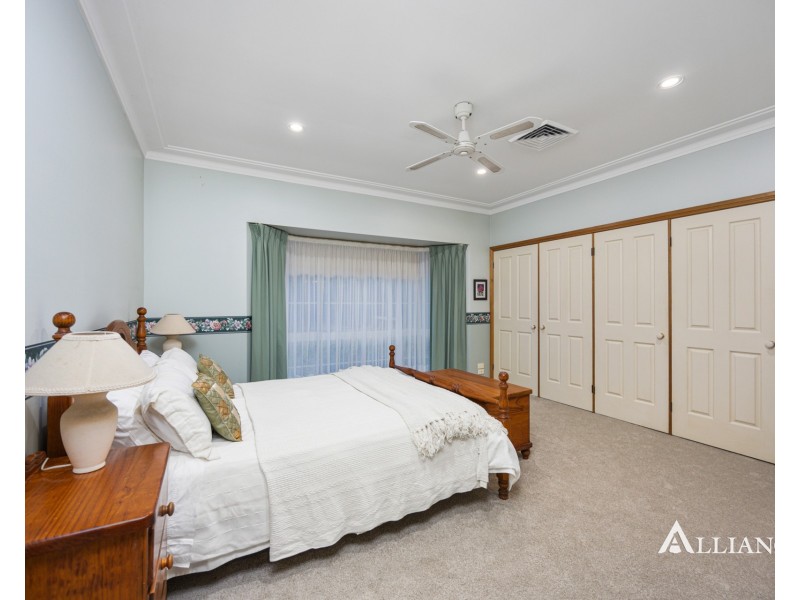 850A Henry Lawson Drive, Picnic Point NSW 2213