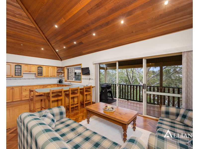 850A Henry Lawson Drive, Picnic Point NSW 2213