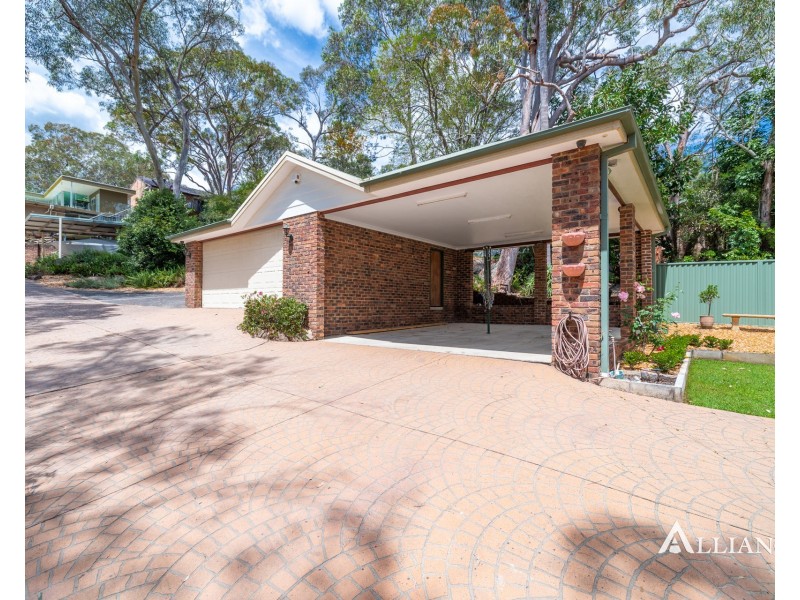 850A Henry Lawson Drive, Picnic Point NSW 2213