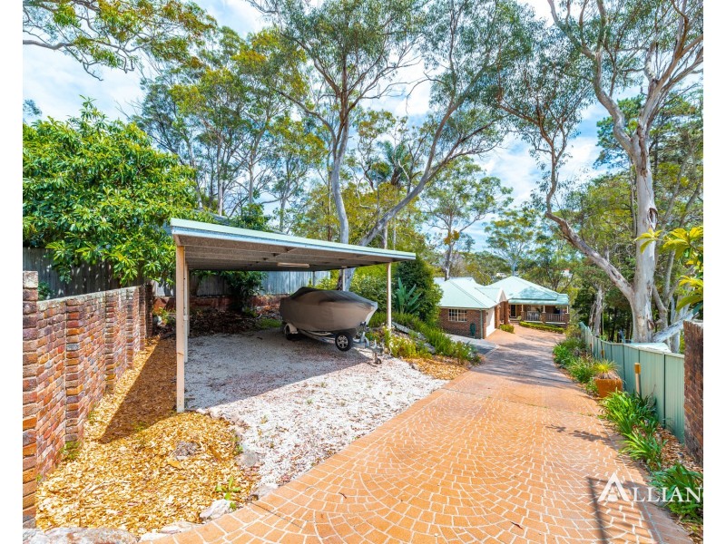 850A Henry Lawson Drive, Picnic Point NSW 2213