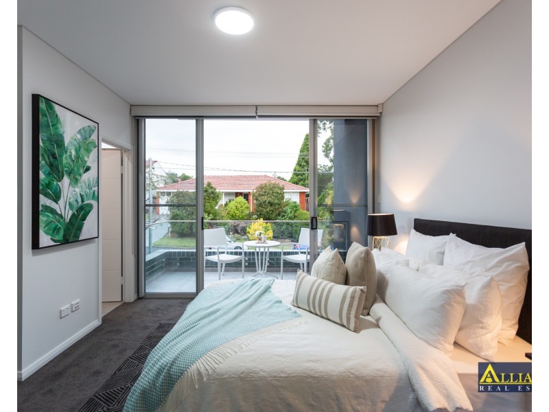 14 Karen Avenue, Picnic Point NSW 2213