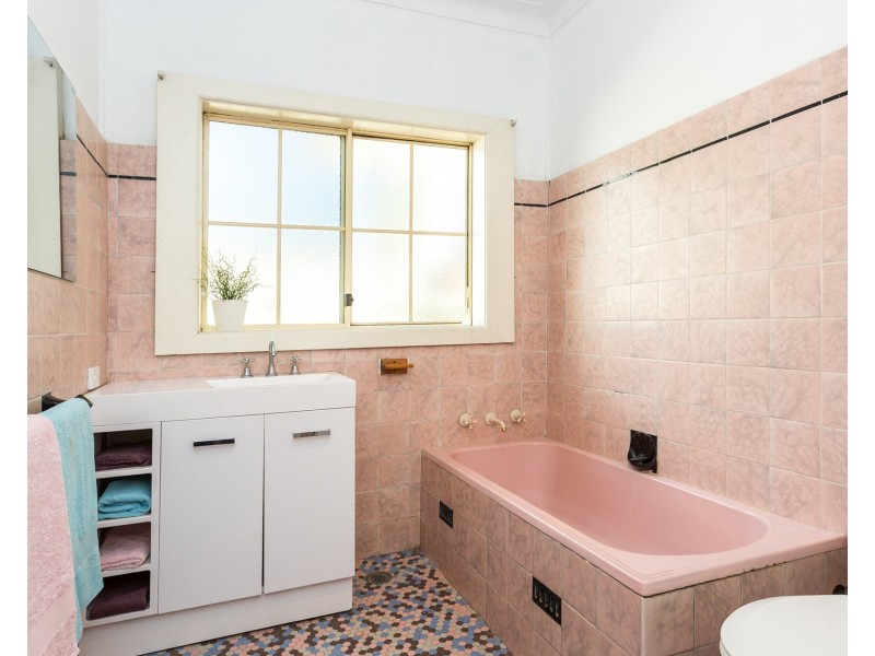 57 Maclaurin Avenue, East Hills NSW 2213