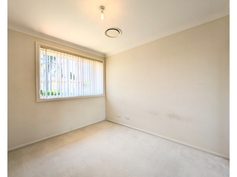 4 Eucalyptus Court, Picnic Point NSW 2213