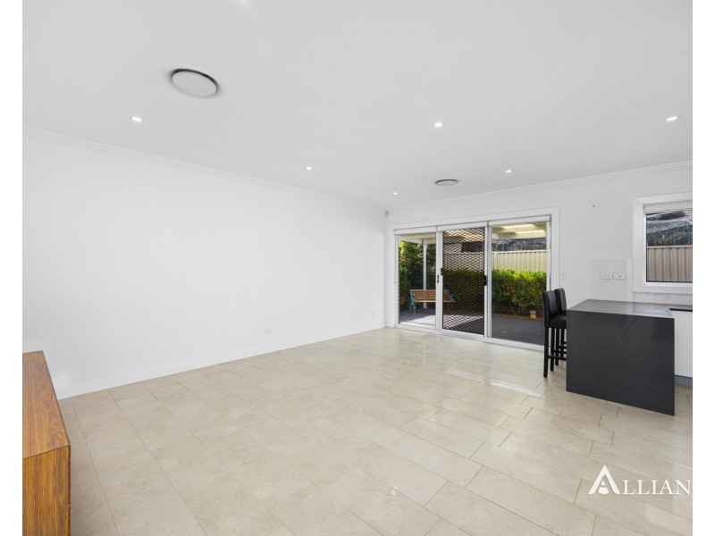 4/180 Lambeth Street, Picnic Point NSW 2213