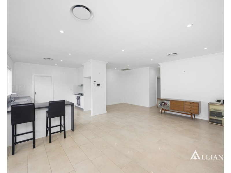 4/180 Lambeth Street, Picnic Point NSW 2213