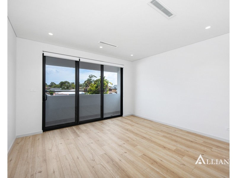 16A Ganmain Crescent, Milperra NSW 2214