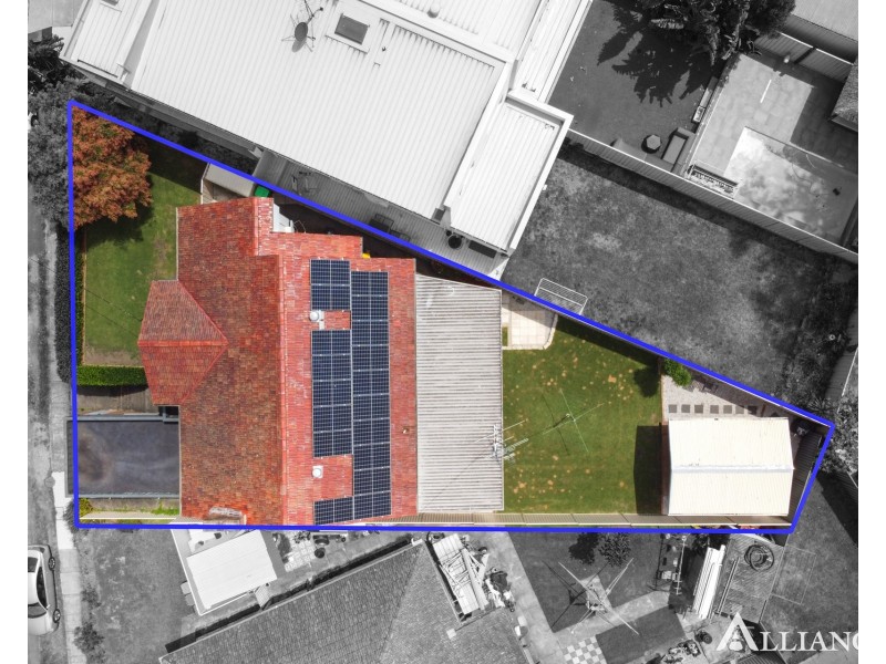 655 Henry Lawson Drive, East Hills NSW 2213