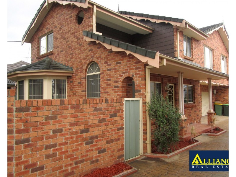 694 Henry Lawson Drive, Picnic Point NSW 2213