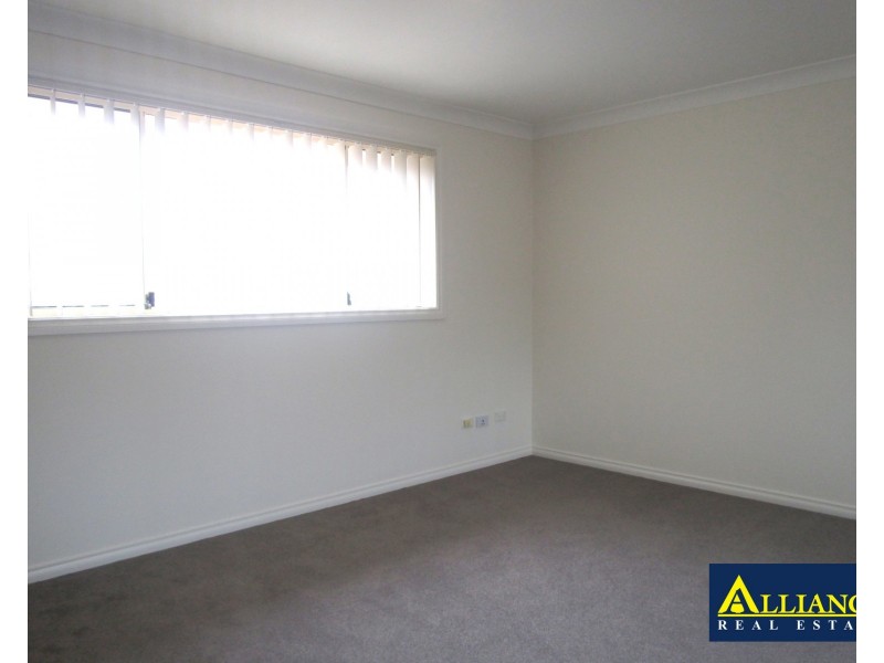694 Henry Lawson Drive, Picnic Point NSW 2213
