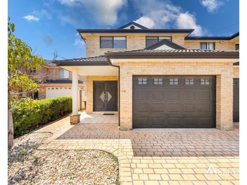 10a Donald Street, Picnic Point NSW 2213