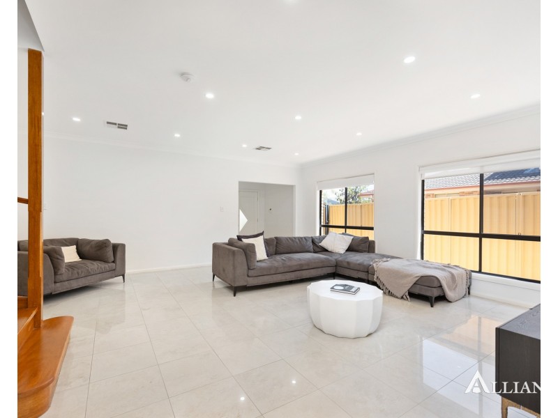 10a Donald Street, Picnic Point NSW 2213