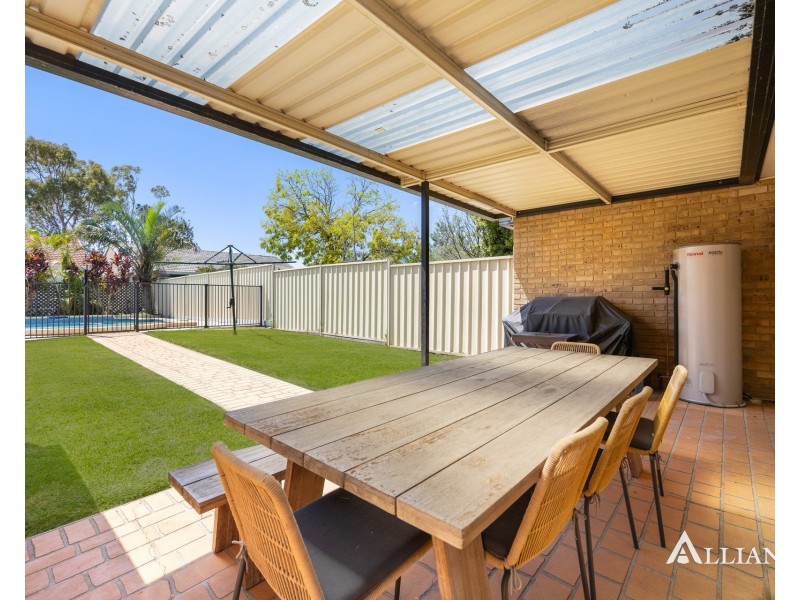 10a Donald Street, Picnic Point NSW 2213