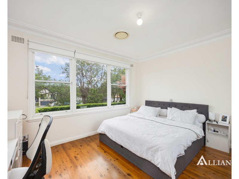 655 Henry Lawson Drive, East Hills NSW 2213