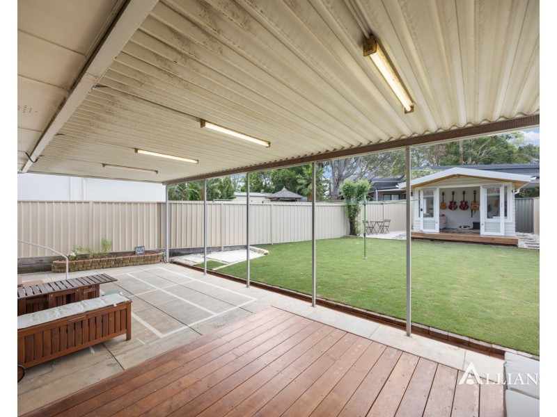 655 Henry Lawson Drive, East Hills NSW 2213