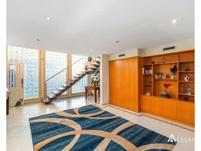 5B Carinya Road, Picnic Point NSW 2213