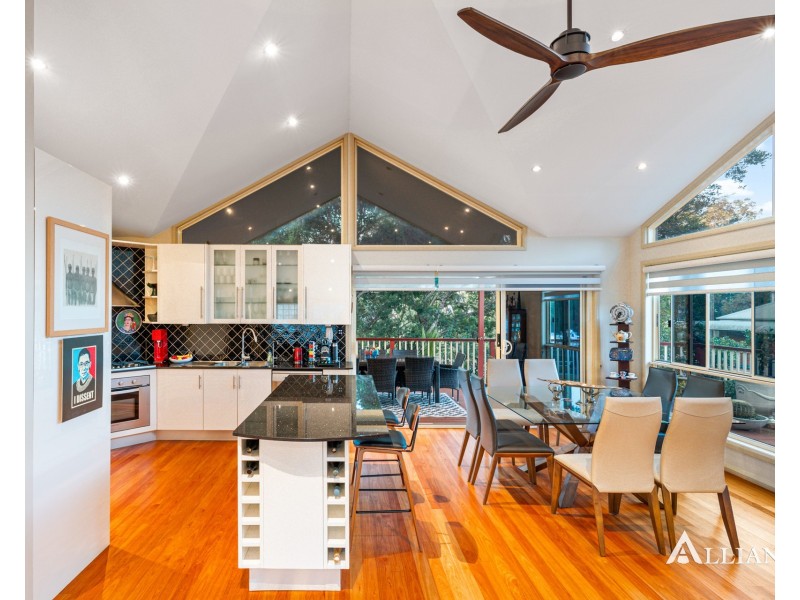 5B Carinya Road, Picnic Point NSW 2213