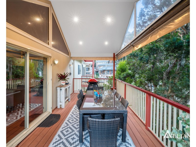 5B Carinya Road, Picnic Point NSW 2213