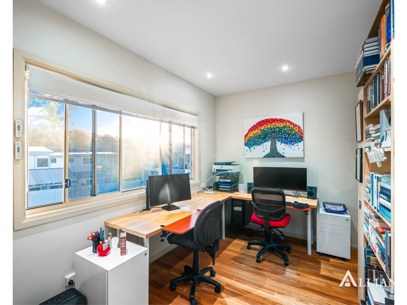 5B Carinya Road, Picnic Point NSW 2213