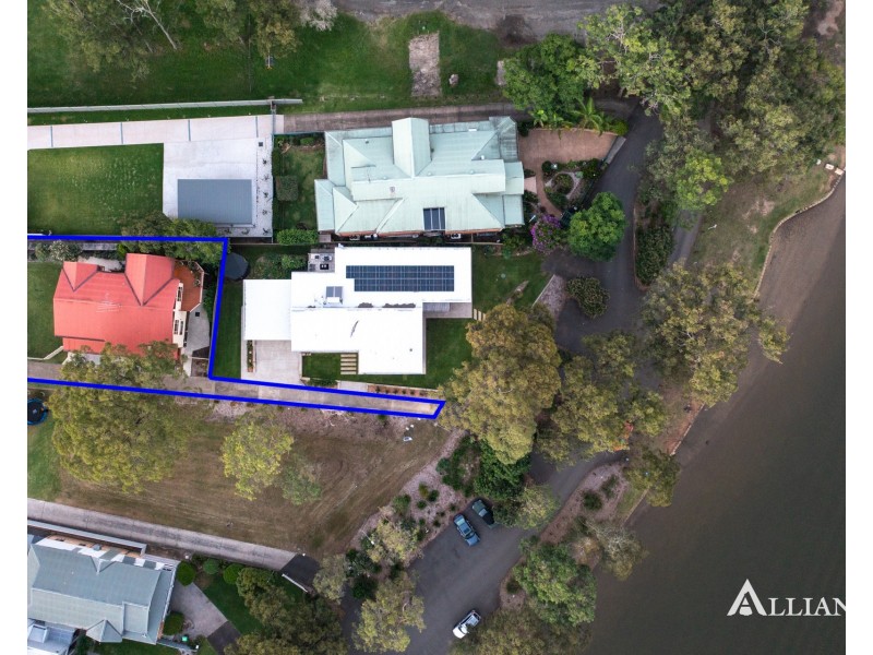 5B Carinya Road, Picnic Point NSW 2213
