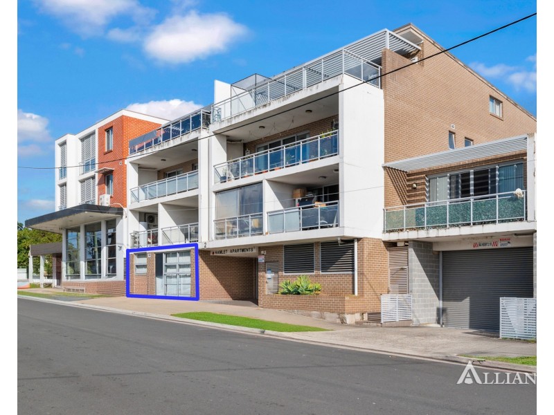 1/2 Mountford Avenue, Guildford NSW 2161