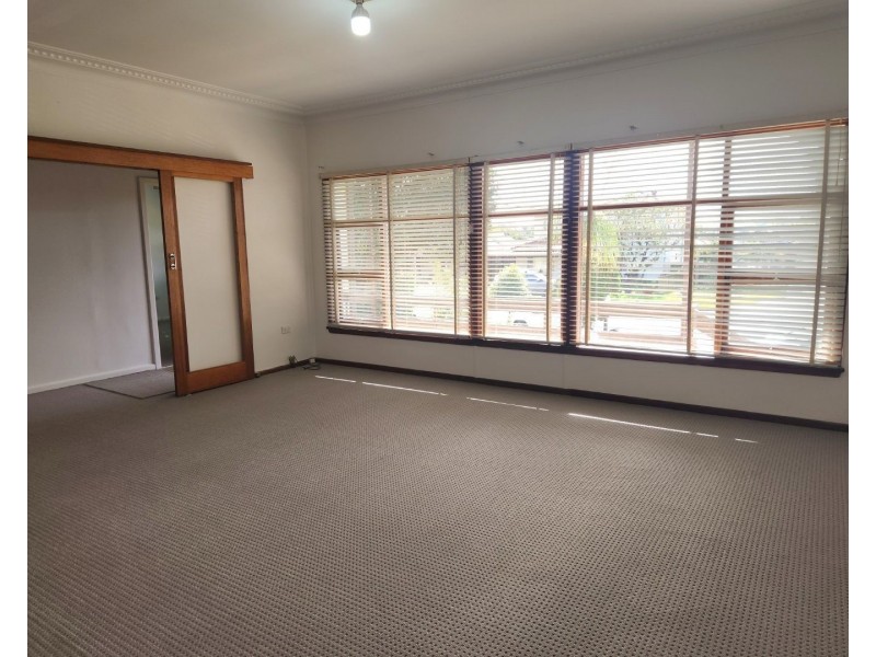 11 Penrose Avenue, East Hills NSW 2213