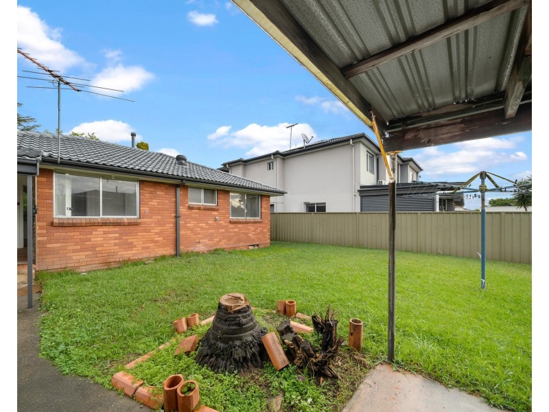 51 Bullecourt Avenue, Milperra NSW 2214