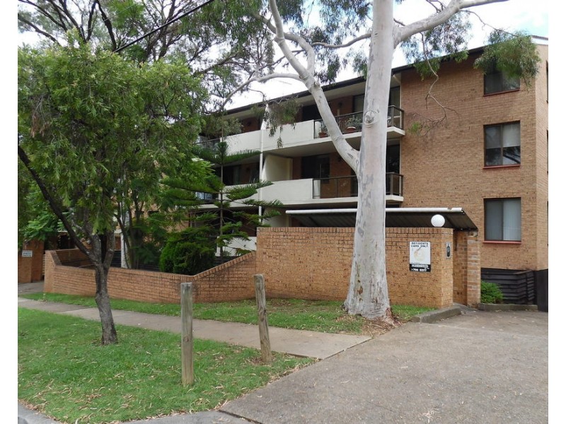 18/5-13 Dellwood Street, Bankstown NSW 2200