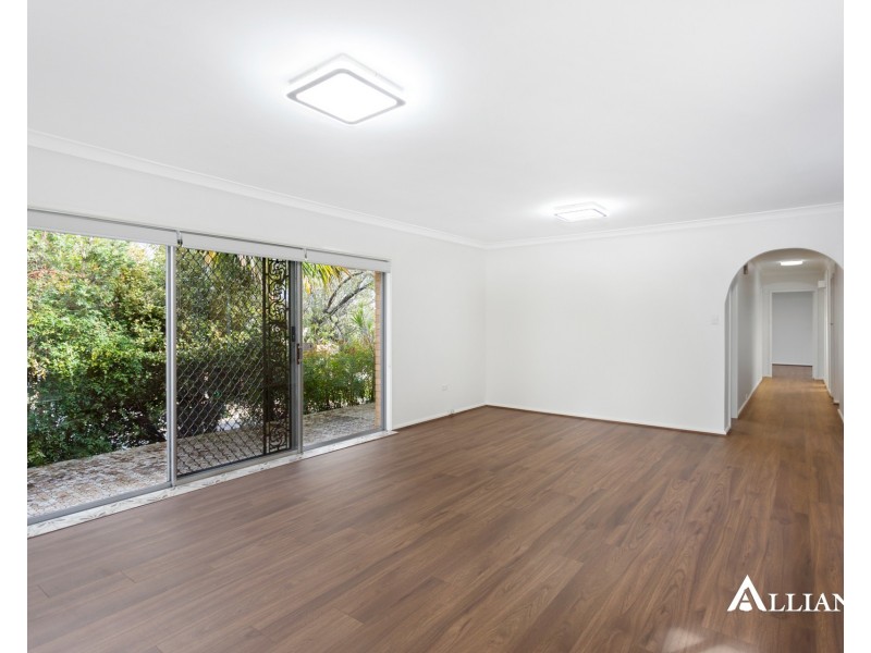 12 Burbank Avenue, East Hills NSW 2213