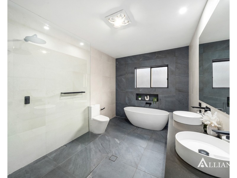 2/15 Panorama Parade, Panania NSW 2213