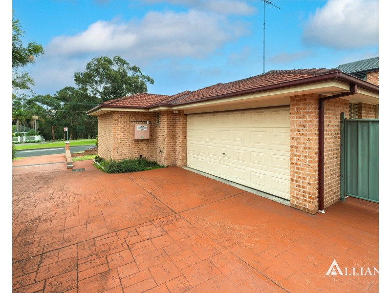 1/10 Bass Avenue, East Hills NSW 2213