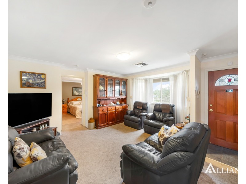 1/10 Bass Avenue, East Hills NSW 2213