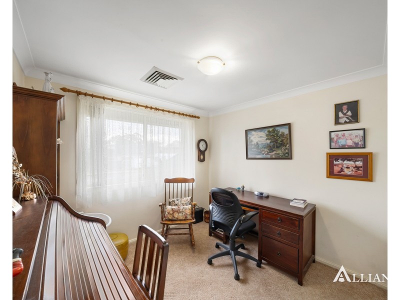 1/10 Bass Avenue, East Hills NSW 2213