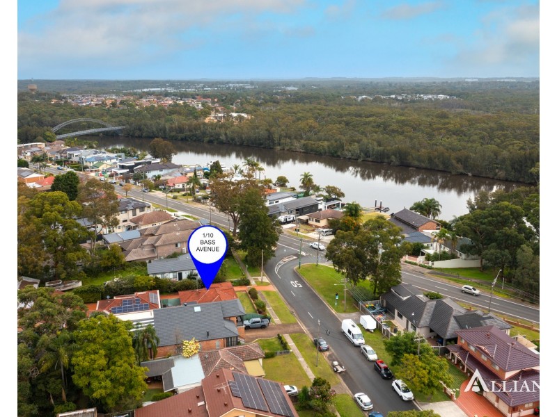 1/10 Bass Avenue, East Hills NSW 2213