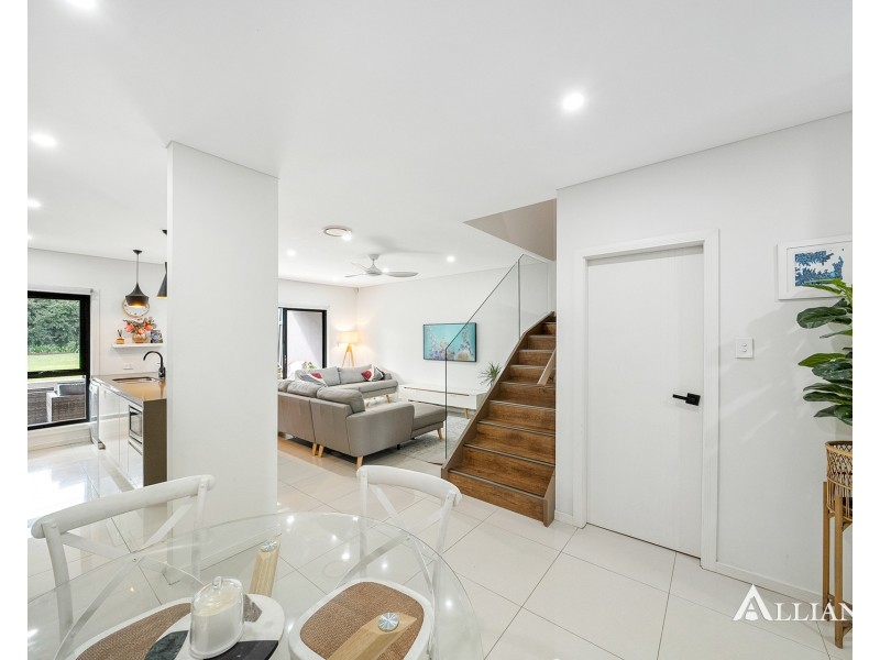 30 Burbank Avenue, East Hills NSW 2213