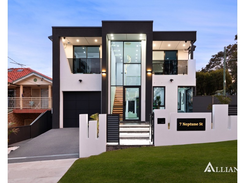 7 Neptune Street, Revesby NSW 2212