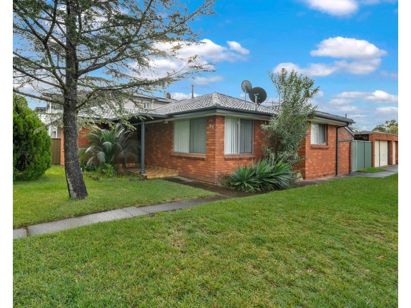 51 Bullecourt Avenue, Milperra NSW 2214