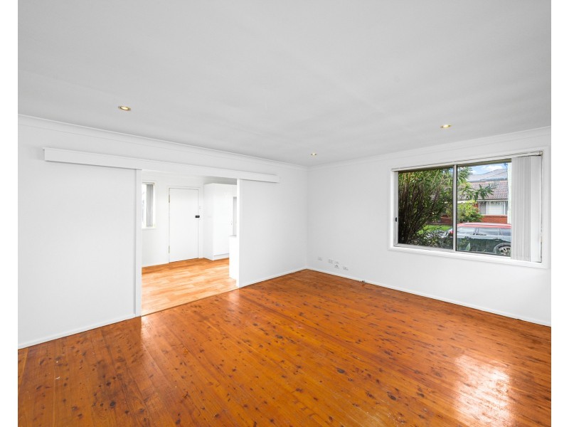 51 Bullecourt Avenue, Milperra NSW 2214