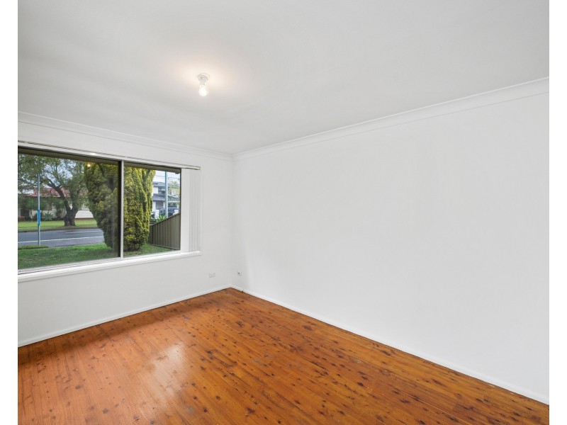 51 Bullecourt Avenue, Milperra NSW 2214