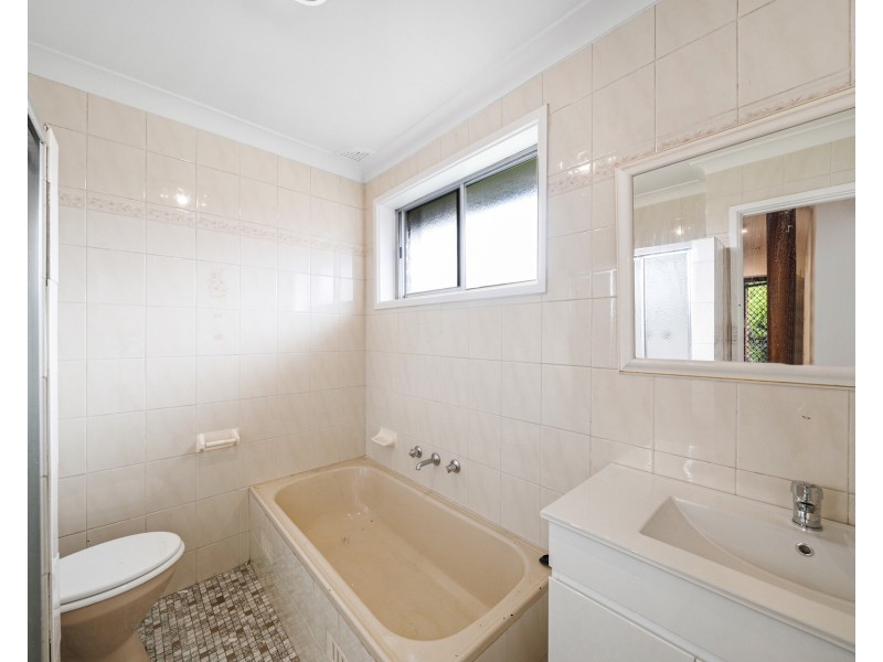 51 Bullecourt Avenue, Milperra NSW 2214