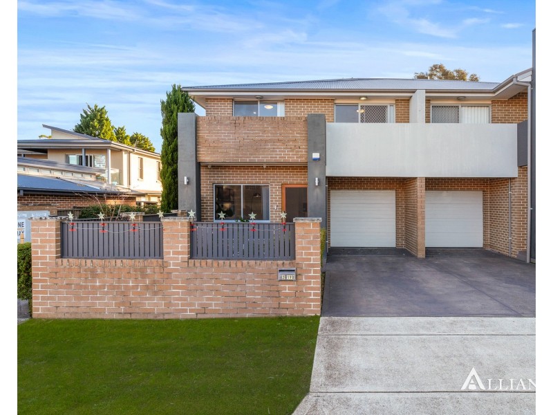 2/190 Lambeth Street, Picnic Point NSW 2213