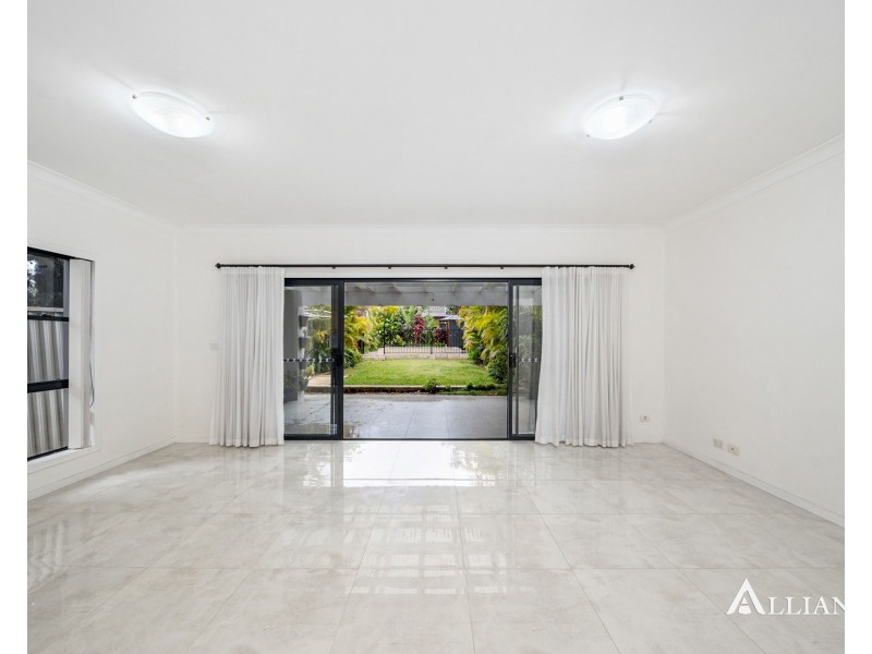 6A Donald Street, Picnic Point NSW 2213