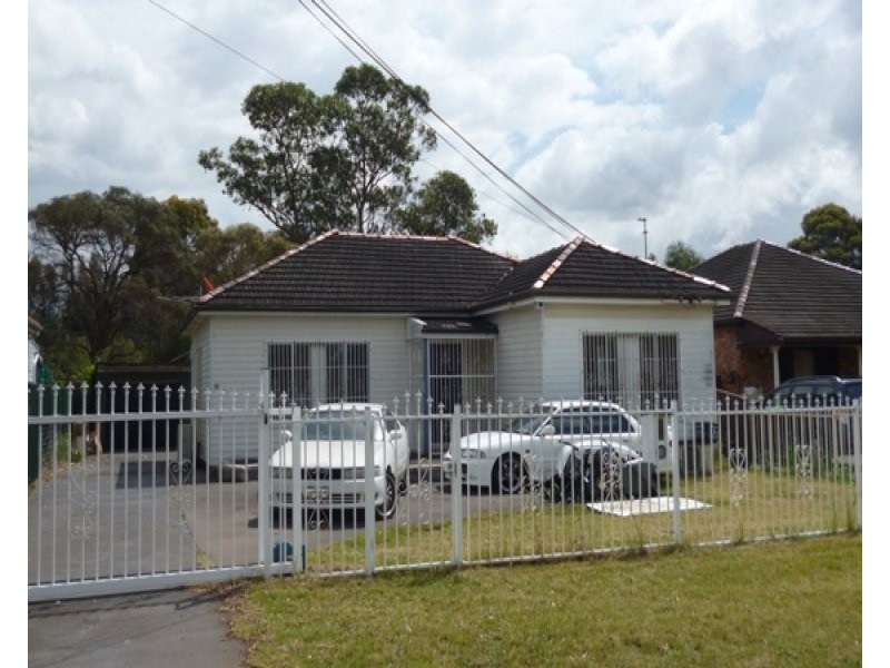 31 Dowding Street, Panania NSW 2213